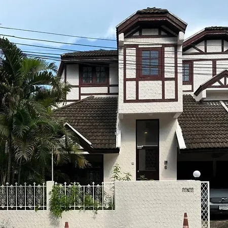 Baanphahol2 Villa